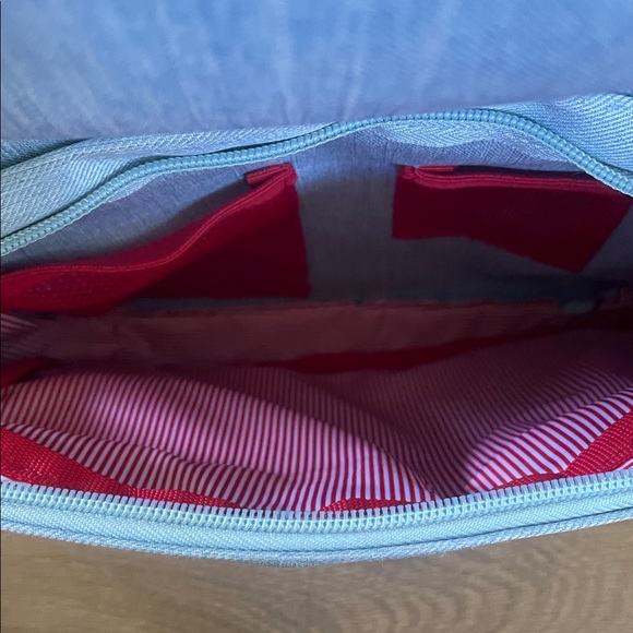 Herschel Backpack - Picture 3 of 3